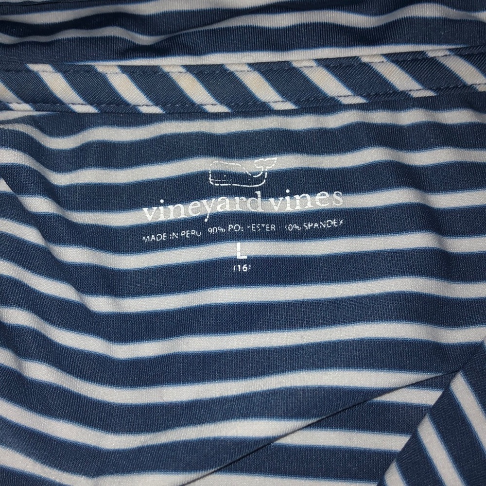 Boys vineyard vines polo - Picture 2 of 3